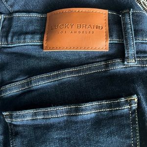 Lucky Brand mid rise AVA skinny jeans, size 8/29R